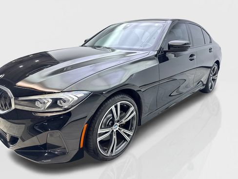 Used 2023 BMW 330i Sedan w/ Convenience Package RWD image 11