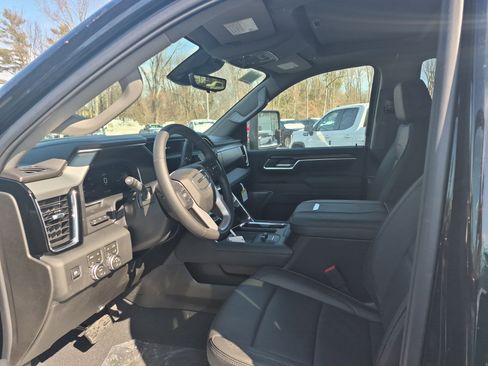 Used 2026 GMC Sierra 2500 Denali w/ Denali Reserve Package image 9