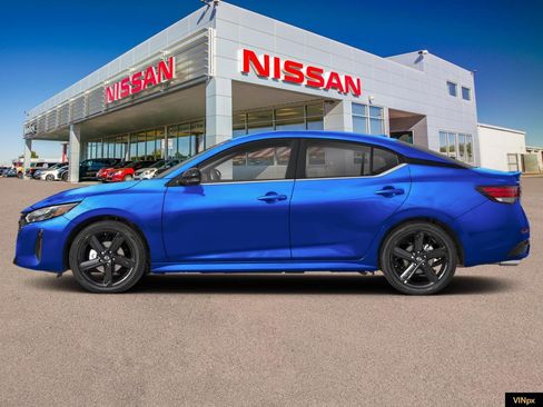 New 2025 Nissan Sentra SR image 3