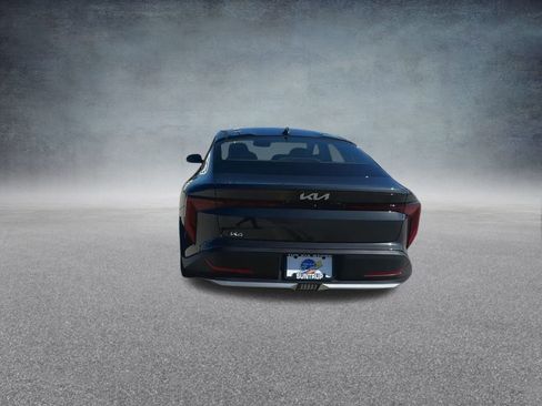 Used 2025 Kia K4 LX image 19