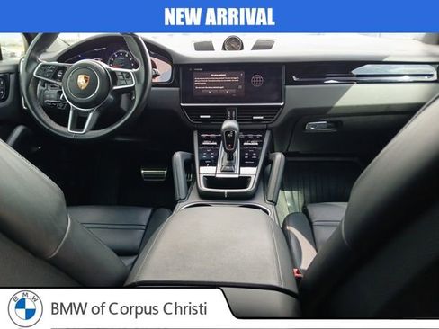 Used 2022 Porsche Cayenne S image 11