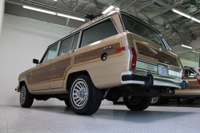 Used 1989 Jeep Grand Wagoneer AWD/4WD image 40