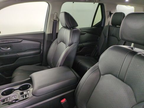 Certified 2024 Honda Pilot Elite image 13