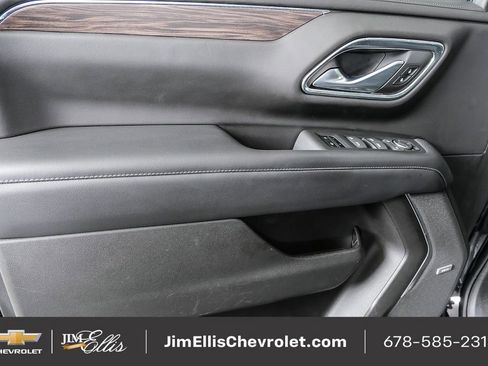 Used 2022 Chevrolet Tahoe Z71 w/ Luxury Package image 7