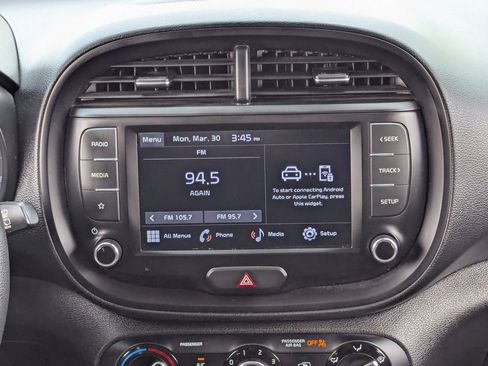 Used 2022 Kia Soul LX w/ Technology Package image 19