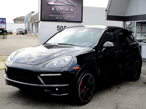 Used 2013 Porsche Cayenne GTS AWD/4WD image 5