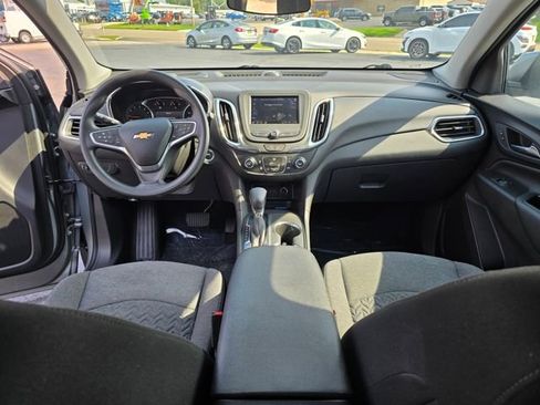 Used 2023 Chevrolet Equinox LT image 21