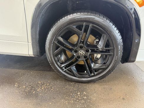 Used 2026 Volkswagen Tiguan SE R-Line AWD/4WD image 29