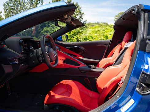 Used 2023 Chevrolet Corvette Stingray Preferred Cpe w/ Z51 Performance Package RWD image 32
