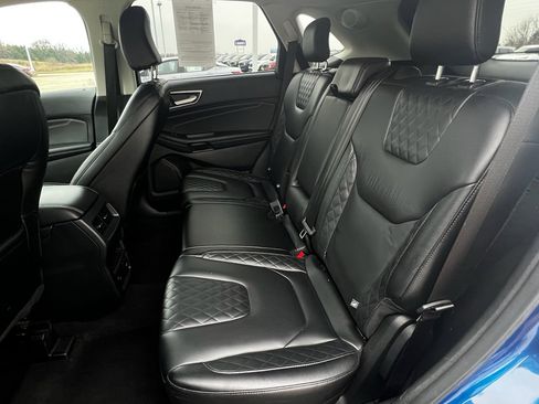 Used 2023 Ford Edge Titanium image 12
