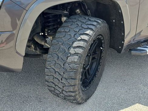 Used 2022 Toyota Tundra Limited RWD image 33