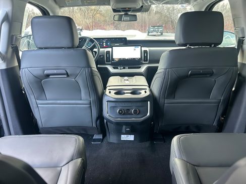 New 2026 Ford Expedition Max Active image 9