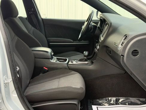 Used 2022 Dodge Charger SXT image 16