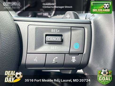 Used 2025 Nissan Pathfinder SV AWD/4WD image 26
