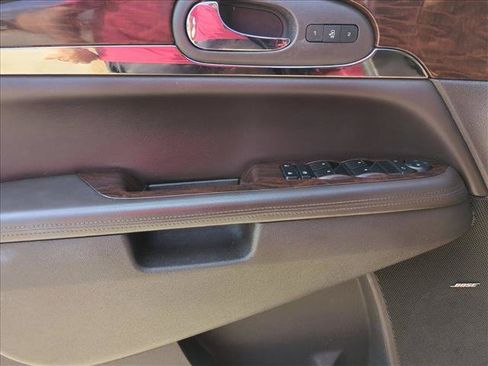 Used 2016 Buick Enclave Leather FWD image 11