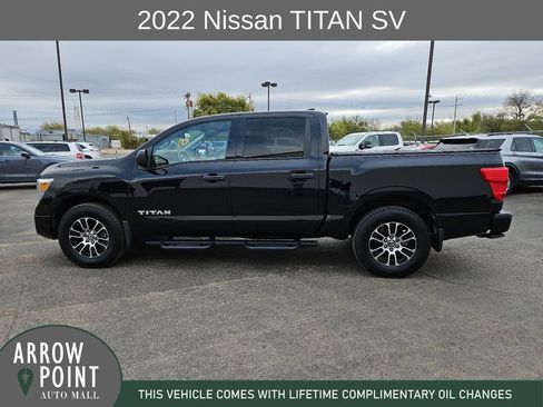 Used 2022 Nissan Titan SV w/ Accessory Utility Package image 7