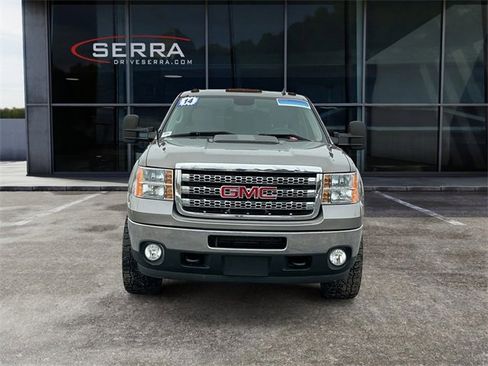 Used 2014 GMC Sierra 3500 SLT w/ SLT Convenience Package image 8