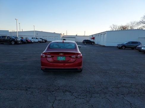 Certified 2021 Chevrolet Malibu LT w/ Leather Package image 4