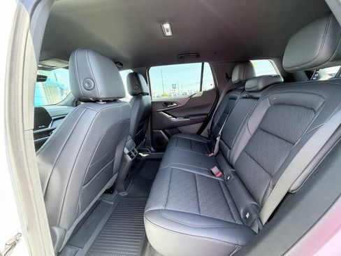 New 2026 Chevrolet Equinox LT w/ Convenience Package II FWD image 26