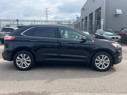 Used 2022 Ford Edge Titanium AWD/4WD image 8