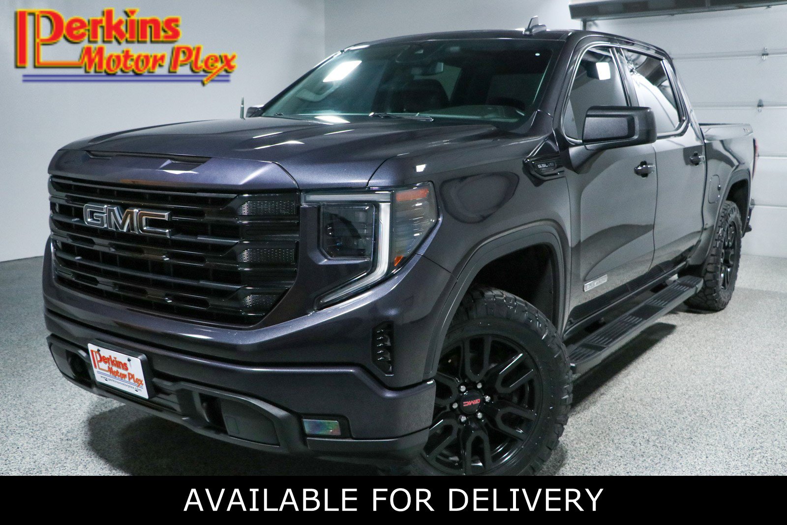 Used 2022 GMC Sierra 1500 Elevation AWD/4WD image 1