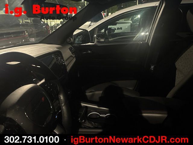 Used 2025 Dodge Durango GT w/ Trailer Tow Group IV AWD/4WD image 7
