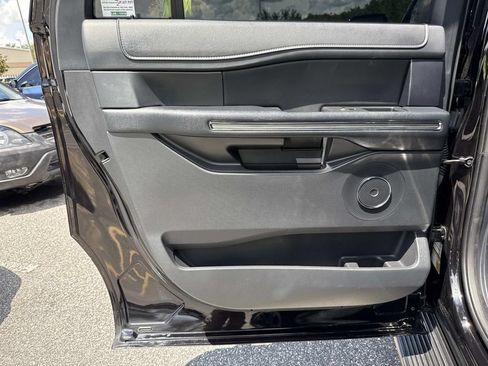 Used 2024 Ford Expedition Max XLT RWD image 13