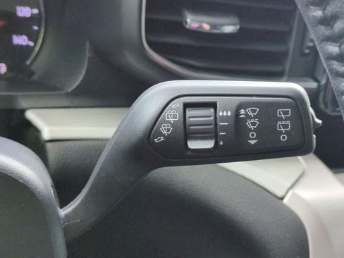 Used 2023 Ford Explorer XLT w/ Equipment Group 202A RWD image 26