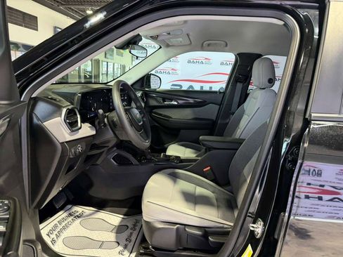 Used 2024 Chevrolet TrailBlazer LT w/ Driver Confidence Package AWD/4WD image 26