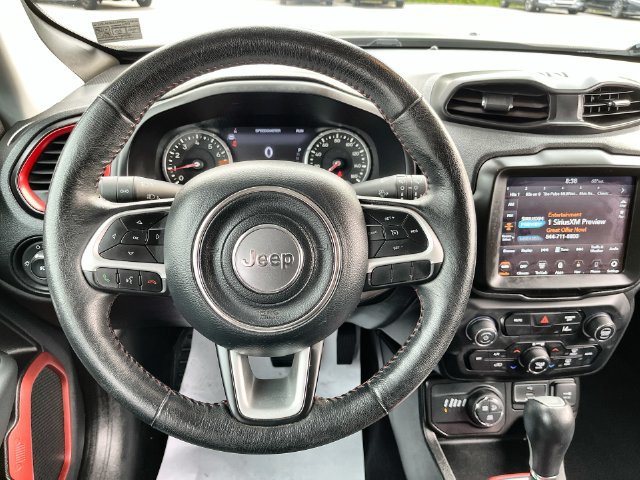 Used 2021 Jeep Renegade Trailhawk AWD/4WD image 14