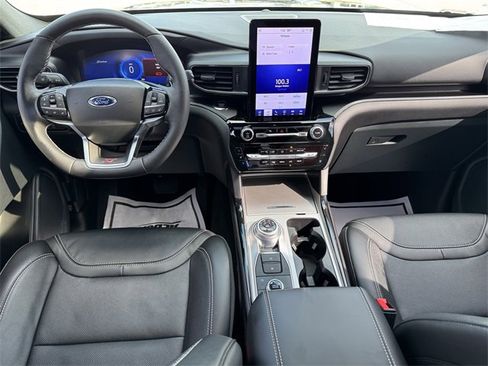 Used 2024 Ford Explorer ST w/ Equipment Group 401A image 9