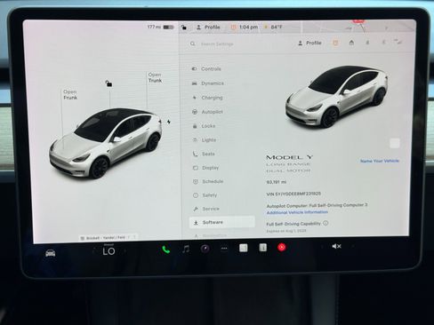 Used 2021 Tesla Model Y Long Range AWD/4WD image 25