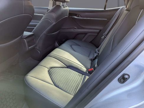 Used 2024 Toyota Camry SE FWD image 11