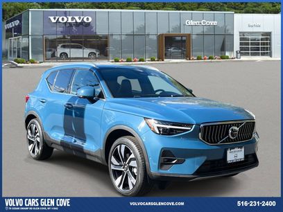 Used 2025 Volvo XC40 B5 Ultra w/ Climate Package