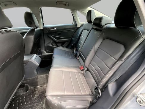 Used 2023 Volkswagen Jetta SE FWD image 21