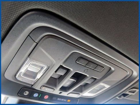 Used 2019 Chevrolet Silverado 1500 High Country w/ Technology Package image 20