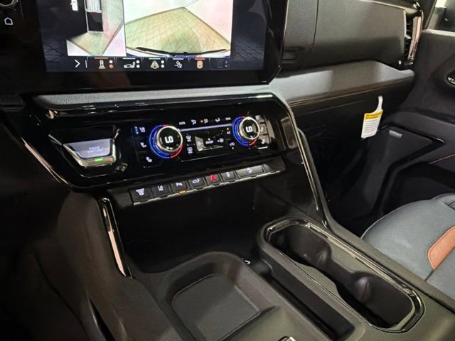 Used 2026 GMC Sierra 2500 AT4 AWD/4WD image 19