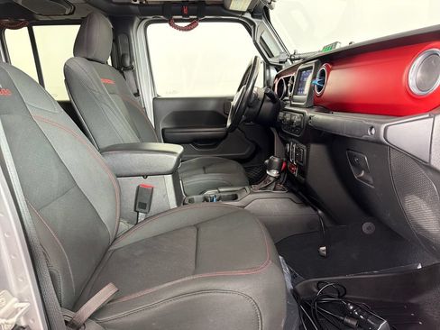 Used 2020 Jeep Gladiator Rubicon AWD/4WD image 18