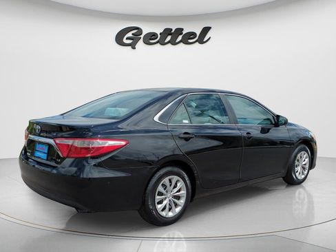 Used 2015 Toyota Camry LE image 14
