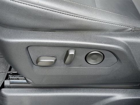 Used 2024 Chevrolet Suburban Z71 w/ Luxury Package image 42