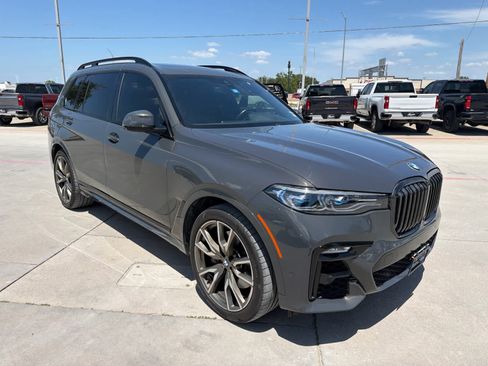 Used 2022 BMW X7 M50i w/ Executive Package AWD/4WD image 4