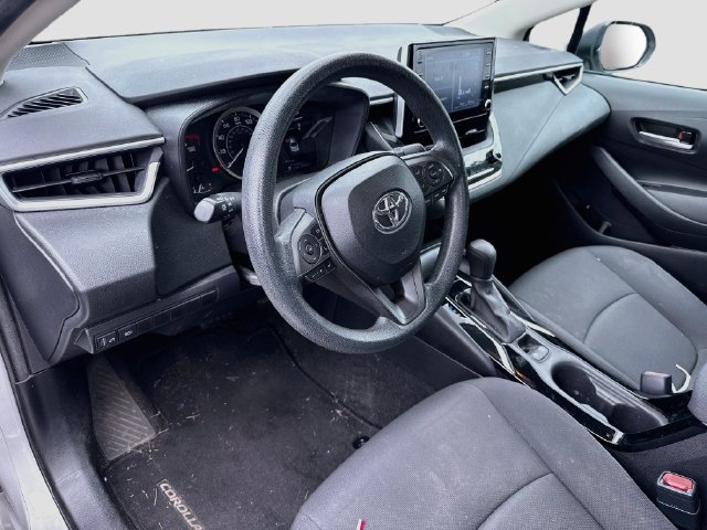 Used 2020 Toyota Corolla LE FWD image 13