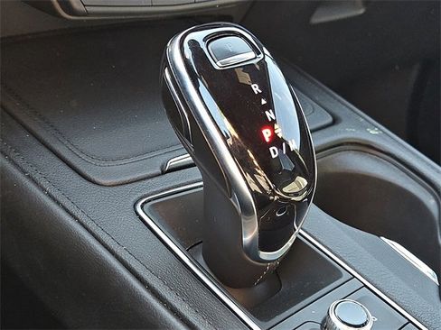 Used 2024 Cadillac XT4 Premium Luxury image 20