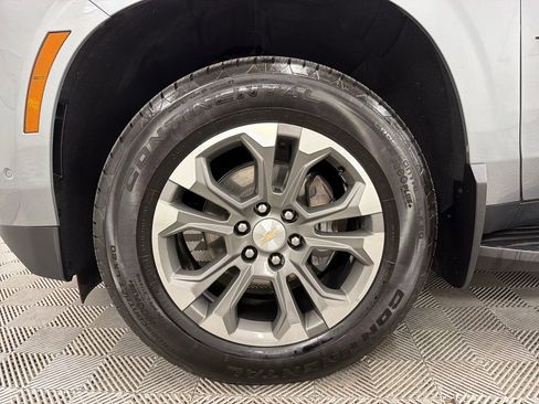 Used 2025 Chevrolet Tahoe LS w/ LPO, Dark Essentials Package RWD image 13
