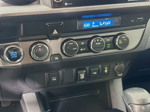 Used 2023 Toyota Tacoma TRD Off-Road image 18