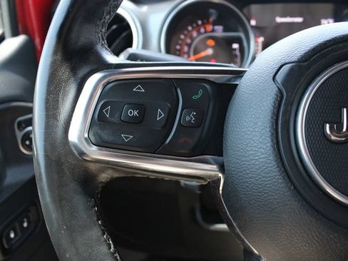 Used 2018 Jeep Wrangler Unlimited Sahara w/ Cold Weather Group AWD/4WD image 10