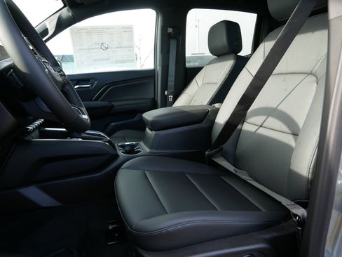 New 2026 GMC Canyon Elevation w/ Convenience Package image 4