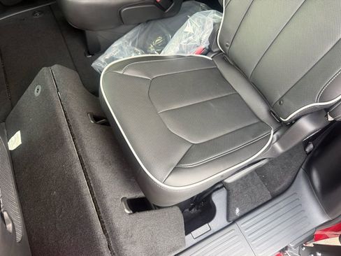 New 2026 Chrysler Pacifica Limited w/ S Appearance Package FWD image 56