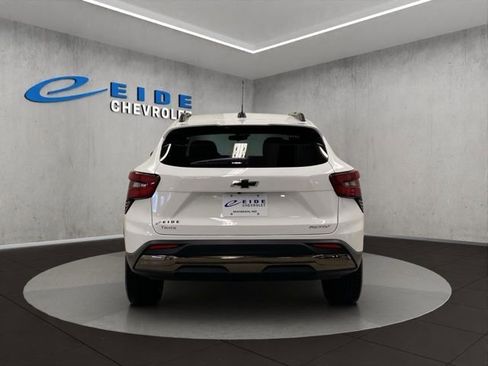 New 2026 Chevrolet Trax ACTIV w/ Driver Confidence Package FWD image 5