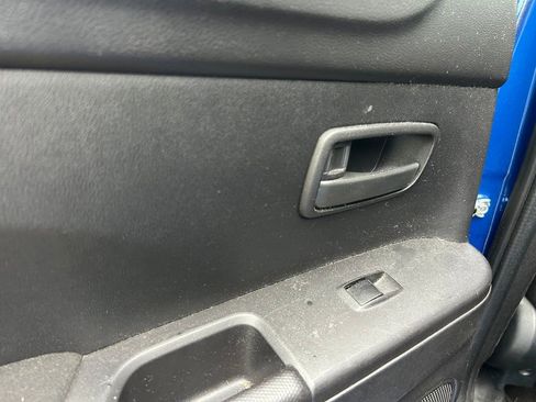 Used 2015 Mitsubishi Outlander Sport ES FWD image 23